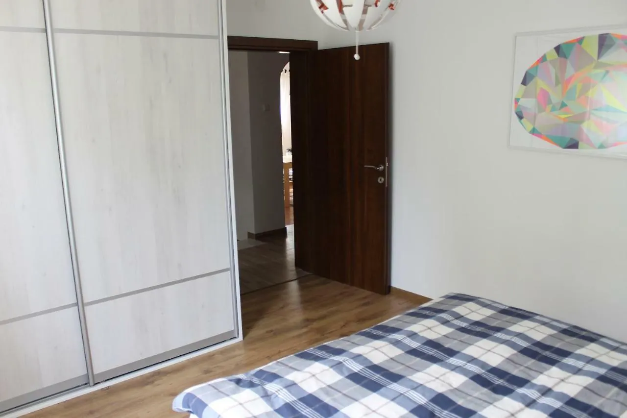 Apartments Dina Pula