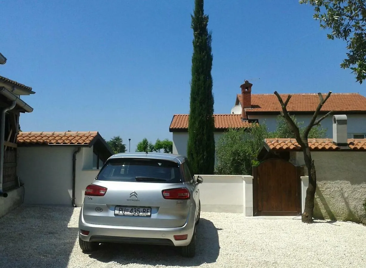 Apartments Dina Pula Croatia