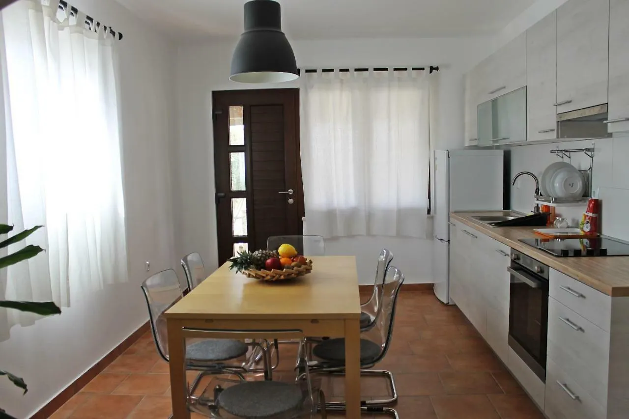 Apartments Dina Pula
